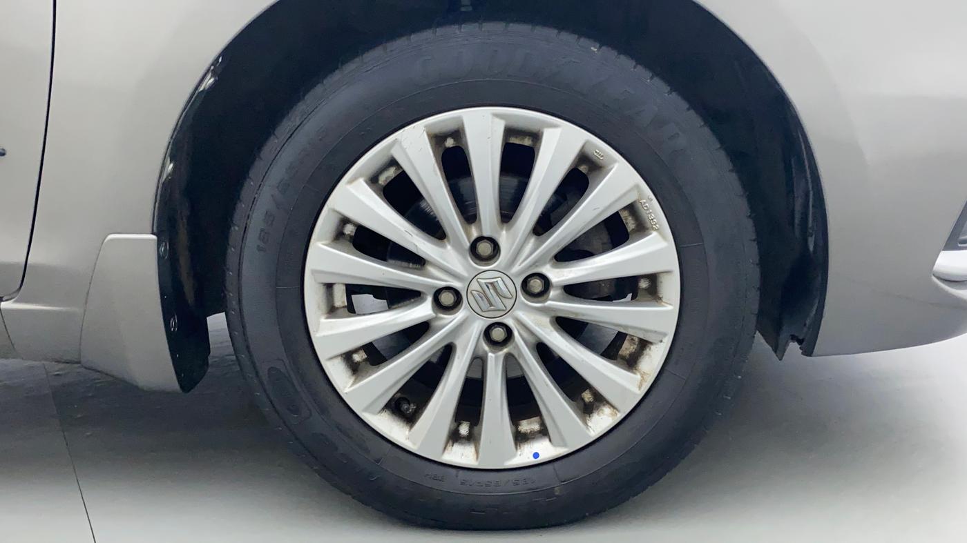 2021 Maruti Ciaz ZETA 1.5 SHVS MT PETROL, Petrol, Manual, 31,445 km, Right Front Wheel