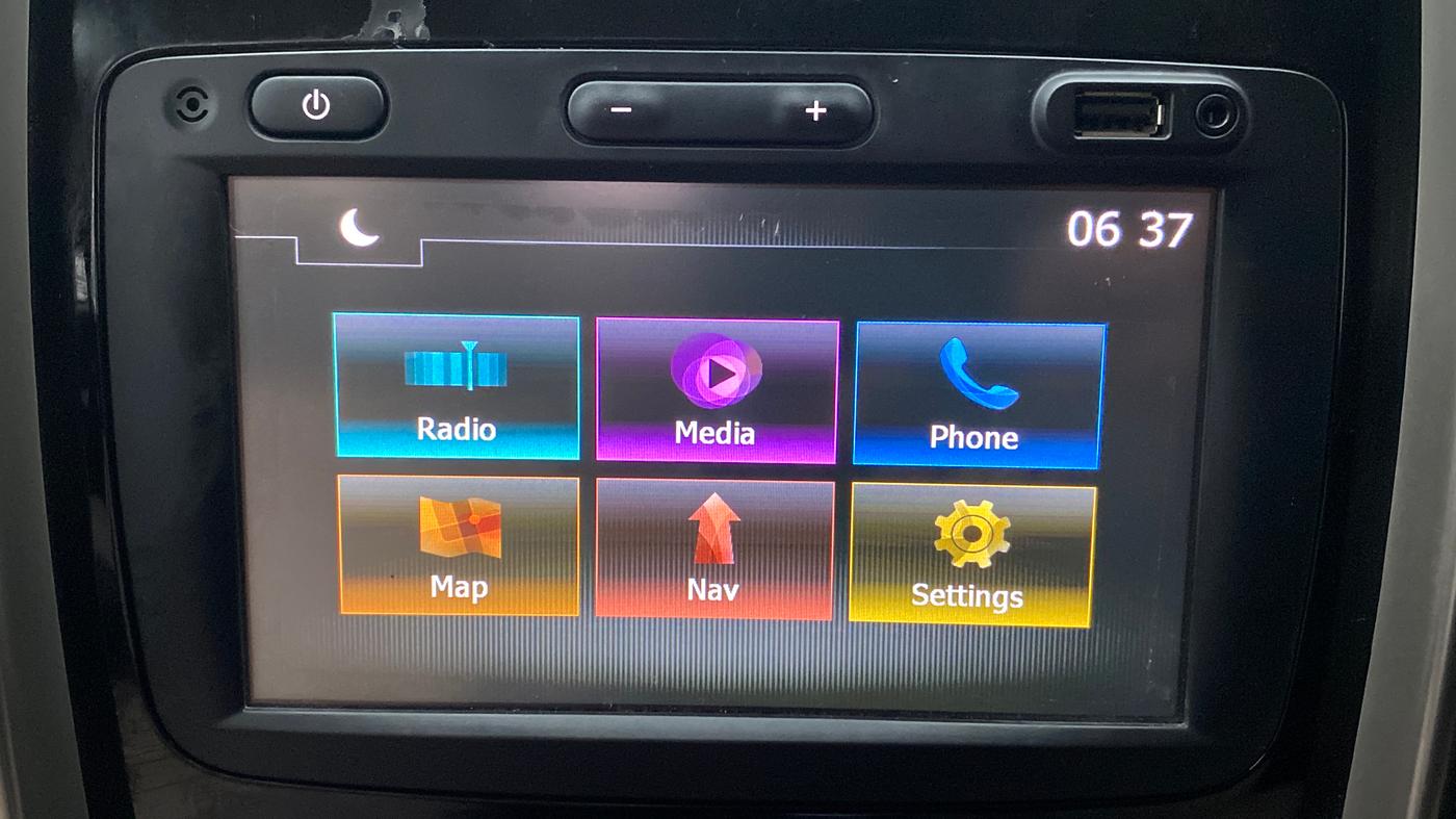2016 Renault Duster RXZ AMT 110 PS, Diesel, Automatic, 42,186 km, Infotainment System