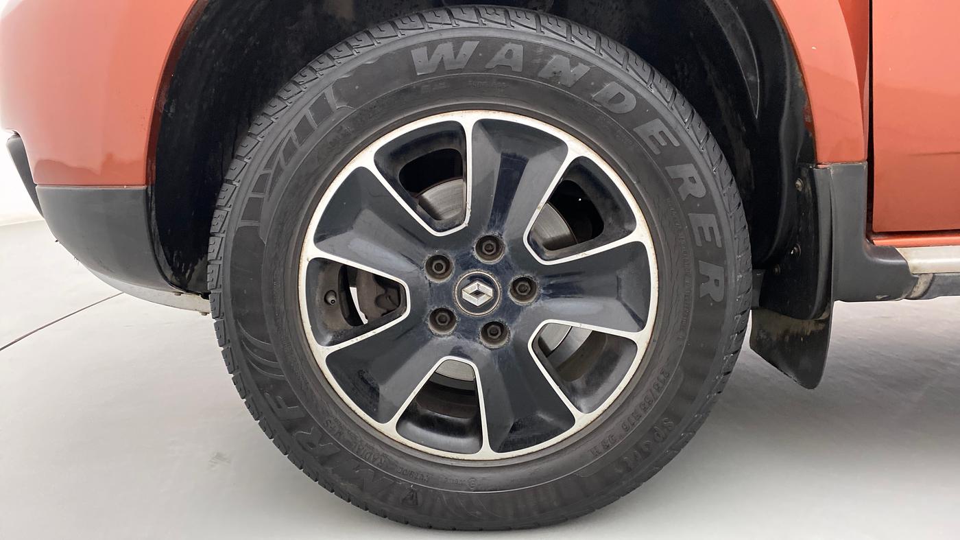 2016 Renault Duster RXZ AMT 110 PS, Diesel, Automatic, 42,186 km, Left Front Wheel