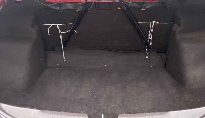 2015 Tata Zest XT QUADRAJET 90PS, Diesel, Manual, 80,609 km, Boot Inside