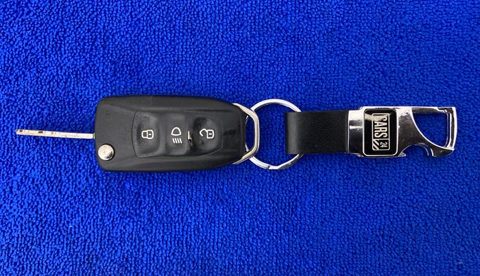 2015 Tata Zest XT QUADRAJET 90PS, Diesel, Manual, 80,609 km, Key Close Up