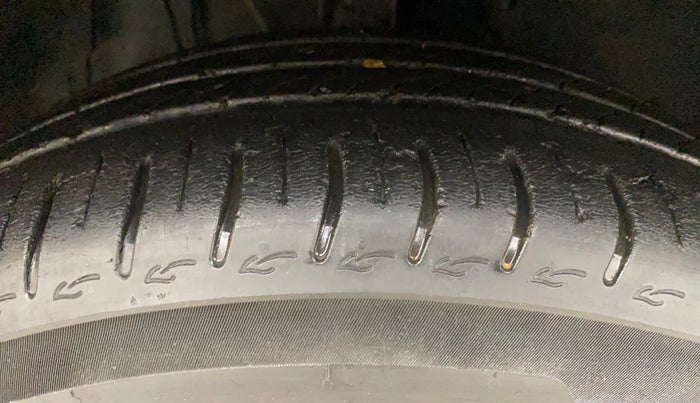 2023 Tata ALTROZ XZ PLUS PETROL, Petrol, Manual, 32,425 km, Right Front Tyre Tread