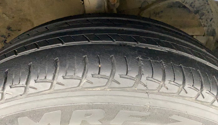 2016 Maruti Baleno DELTA 1.2 K12, Petrol, Manual, 46,165 km, Right Front Tyre Tread