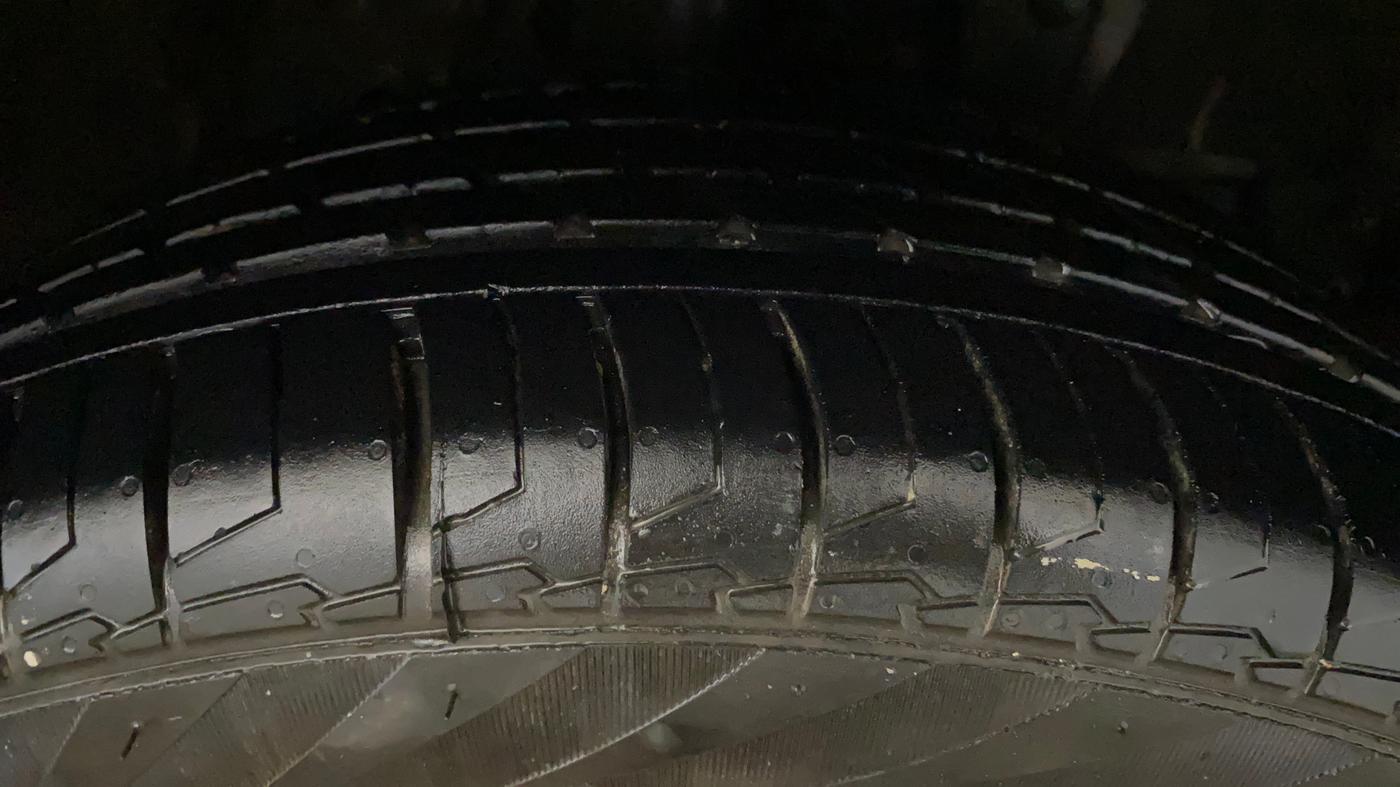 2018 Honda WR-V 1.2L I-VTEC VX MT, CNG, Manual, 60,111 km, Right Front Tyre Tread