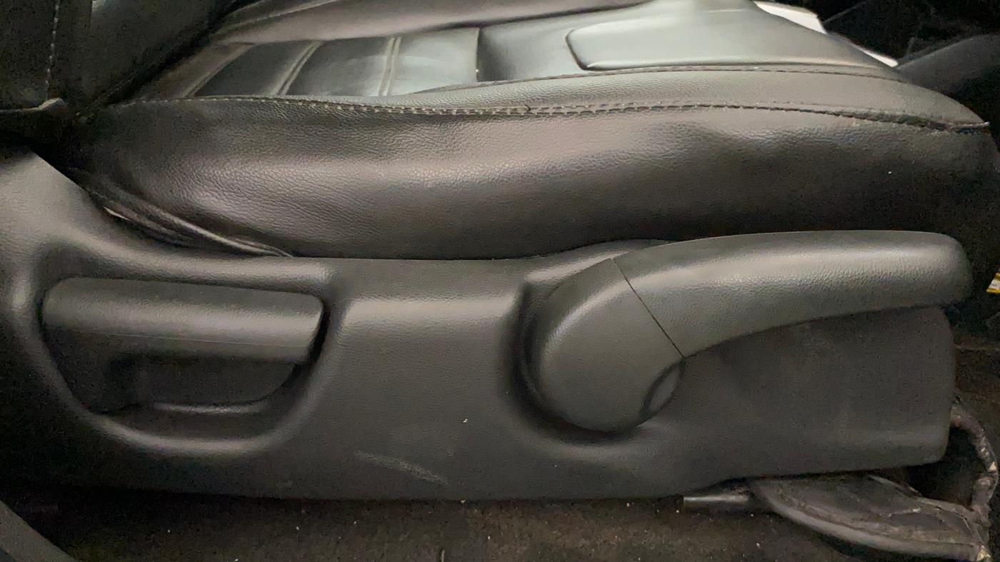 2018 Honda WR-V 1.2L I-VTEC VX MT, CNG, Manual, 60,111 km, Driver Side Adjustment Panel