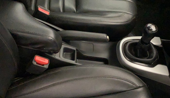 2018 Honda WR-V 1.2L I-VTEC VX MT, CNG, Manual, 60,004 km, Gear Lever