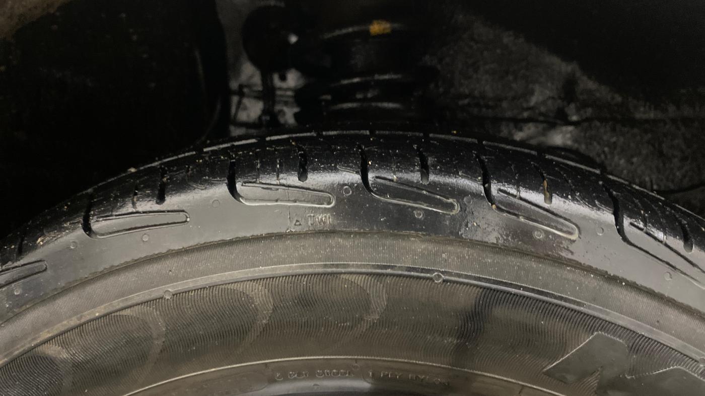 2019 Maruti Alto LXI O, Petrol, Manual, 58,465 km, Right Front Tyre Tread