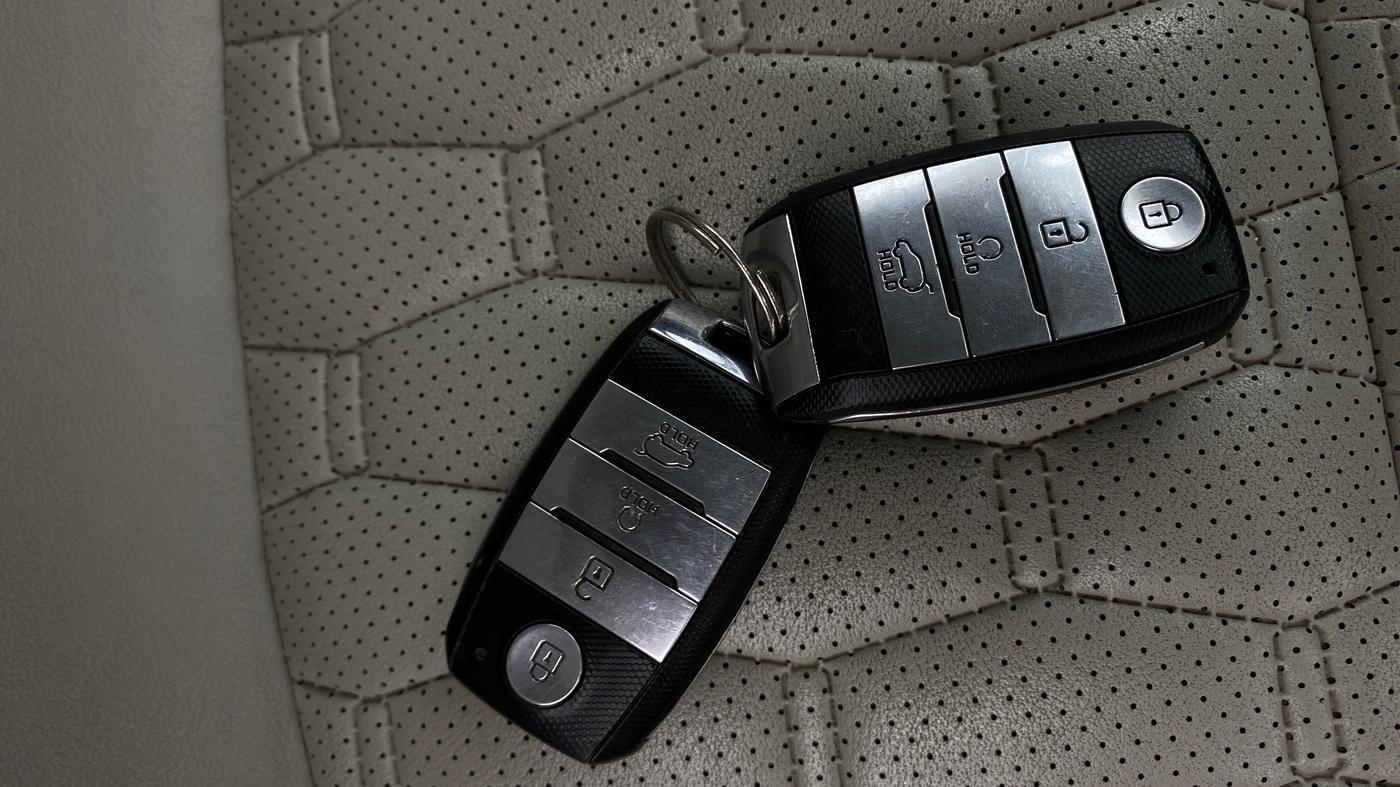 2021 KIA SELTOS HTX 1.5 PETROL, Petrol, Manual, 50,464 km, Key Close Up