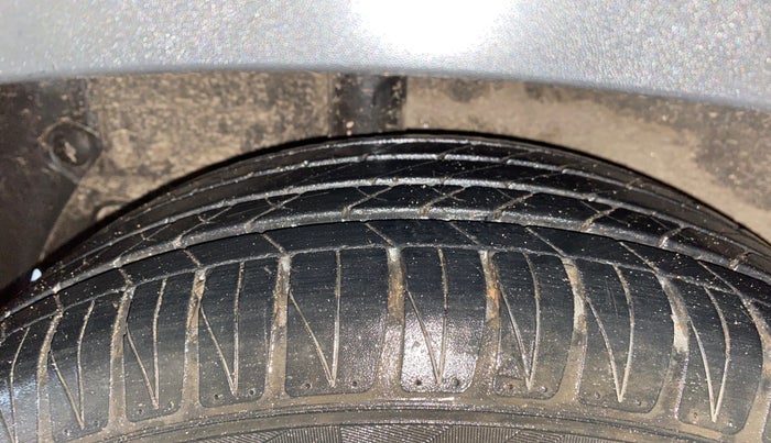 2022 KIA SONET GTX PLUS 1.5, Diesel, Manual, 39,034 km, Right Rear Tyre Tread