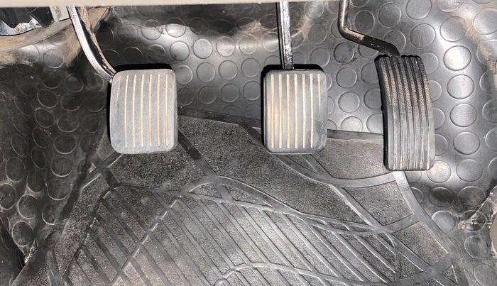 2013 Hyundai i10 MAGNA 1.2, Petrol, Manual, 98,231 km, Pedals