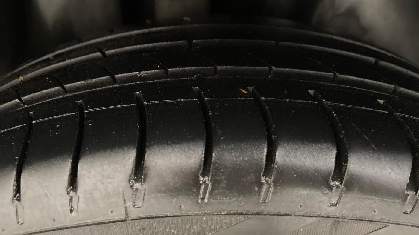 2013 Volkswagen Polo COMFORTLINE 1.2L PETROL, Petrol, Manual, 70,159 km, Right Rear Tyre Tread