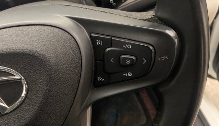 2022 Tata ALTROZ XZA, Petrol, Automatic, 21,096 km, Adaptive Cruise Control