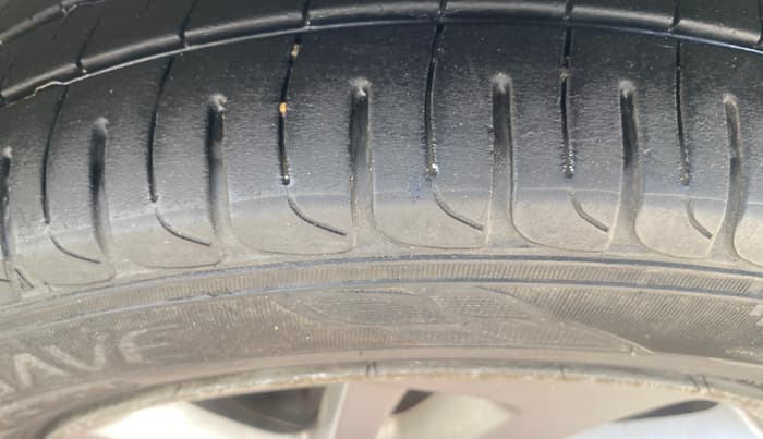 2017 Honda Jazz 1.2L I-VTEC V, Petrol, Manual, 65,196 km, Right Front Tyre Tread