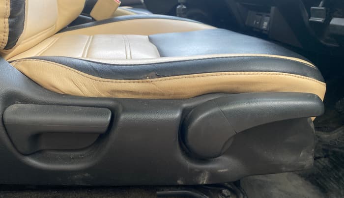 2017 Honda Jazz 1.2L I-VTEC V, Petrol, Manual, 65,196 km, Driver Side Adjustment Panel