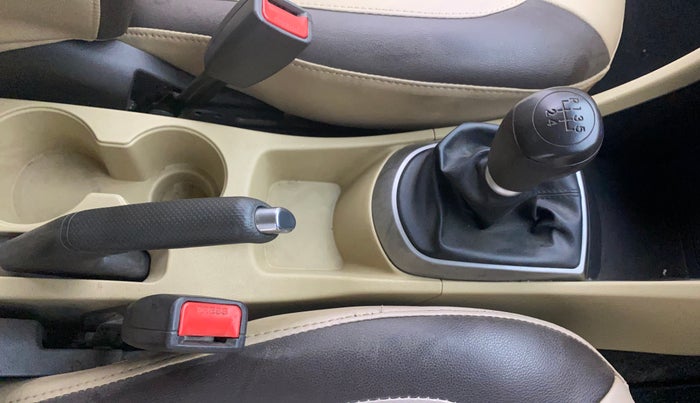 2016 Hyundai Verna 1.4 VTVT, Petrol, Manual, 1,16,477 km, Gear Lever
