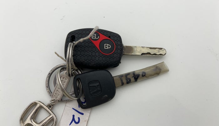 2015 Honda Amaze 1.2L I-VTEC SX, Petrol, Manual, 68,171 km, Key Close Up