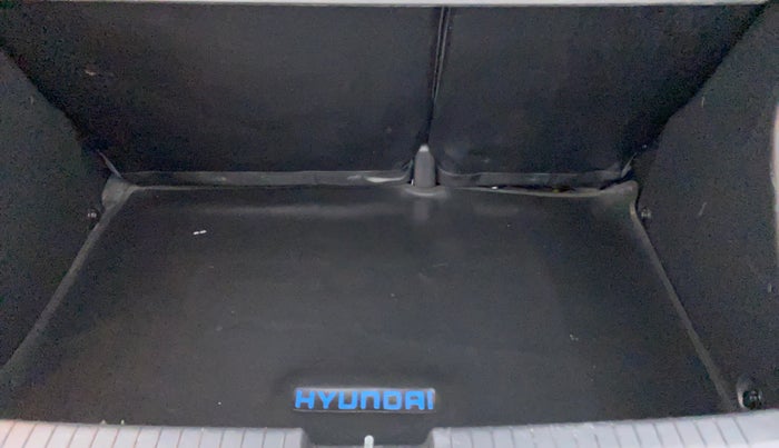 2016 Hyundai Elite i20 ASTA 1.2 (O), Petrol, Manual, 53,851 km, Boot Inside