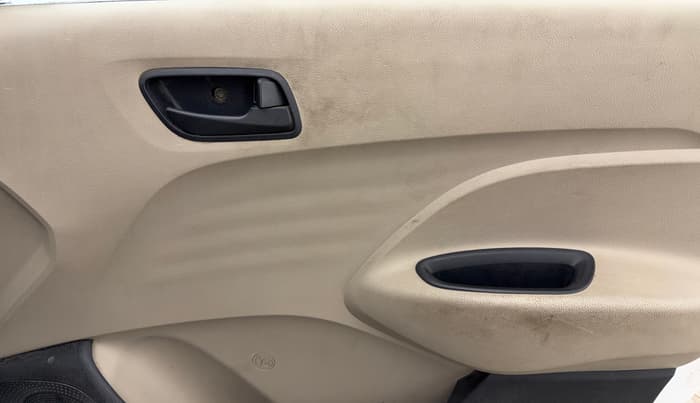 2021 Hyundai NEW SANTRO SPORTZ EXECUTIVE MT CNG, CNG, Manual, 64,695 km, Driver Side Door Panels Control