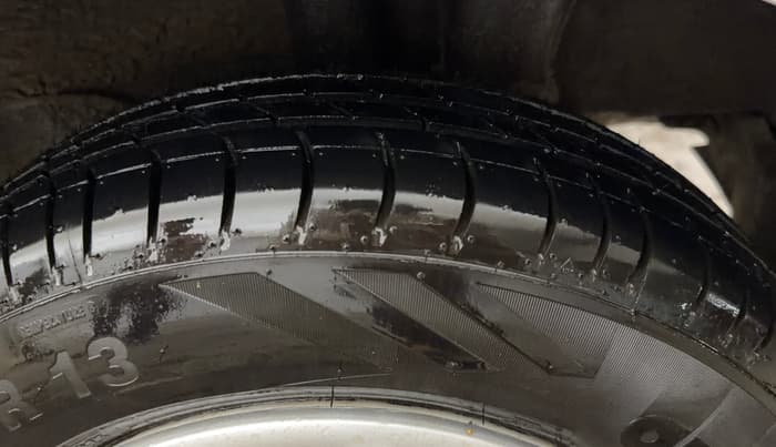 2021 Hyundai NEW SANTRO SPORTZ EXECUTIVE MT CNG, CNG, Manual, 64,695 km, Left Rear Tyre Tread