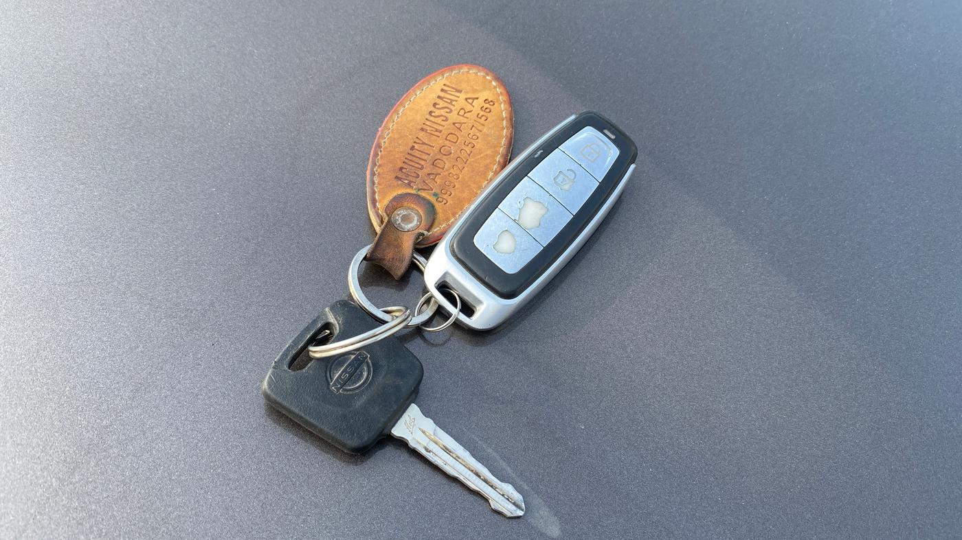 2023 Nissan MAGNITE XE, Petrol, Manual, 26,733 km, Key Close Up
