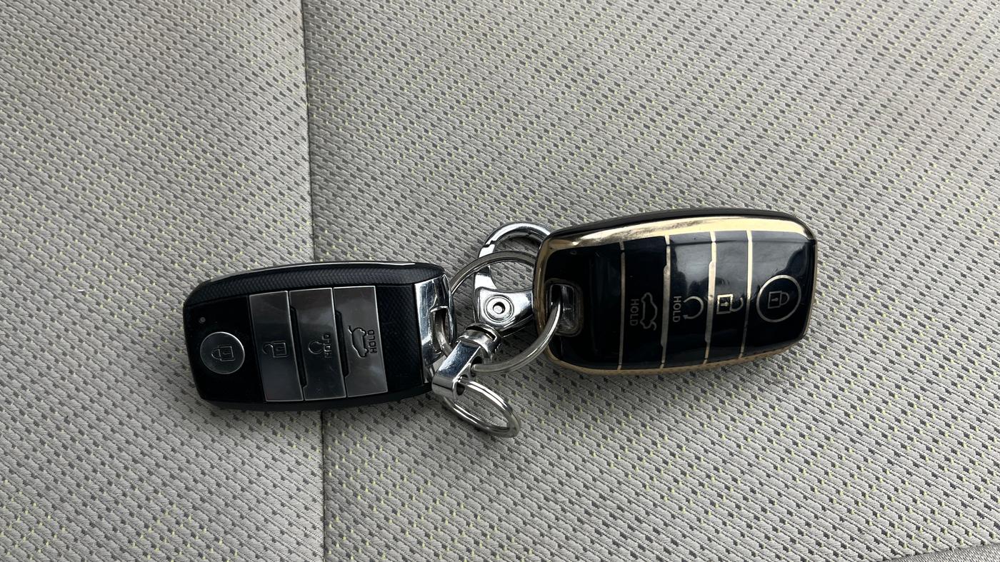 2022 KIA SELTOS HTK PLUS 1.5 IMT, Petrol, Manual, 20,558 km, Key Close Up