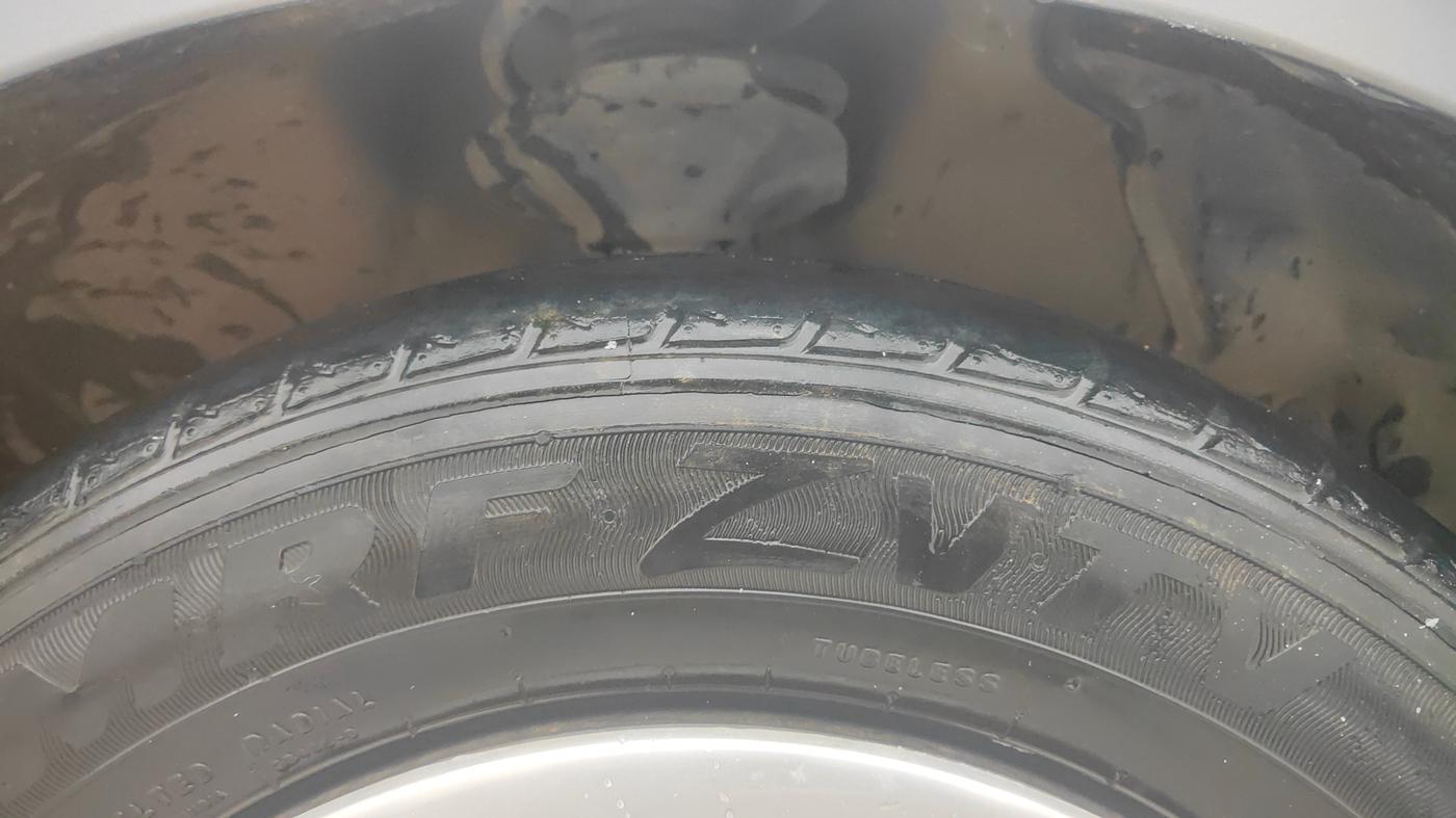 2017 Maruti Celerio ZXI AMT (O), Petrol, Automatic, 71,861 km, Right Front Tyre Tread