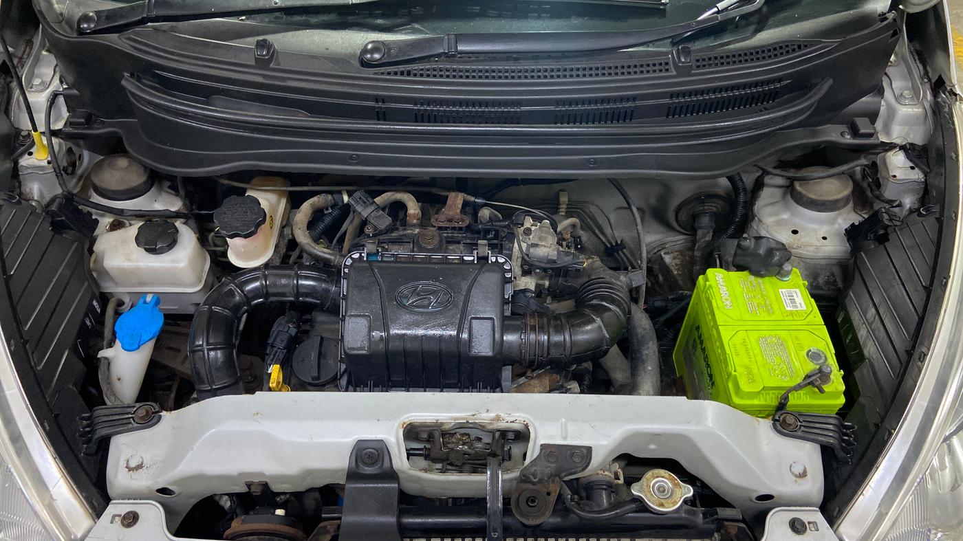2017 Hyundai Eon ERA +, Petrol, Manual, 16,043 km, Engine View