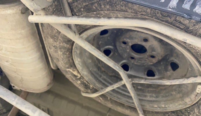 2022 Maruti Eeco 5 STR AC (O), Petrol, Manual, 8,164 km, Spare Tyre