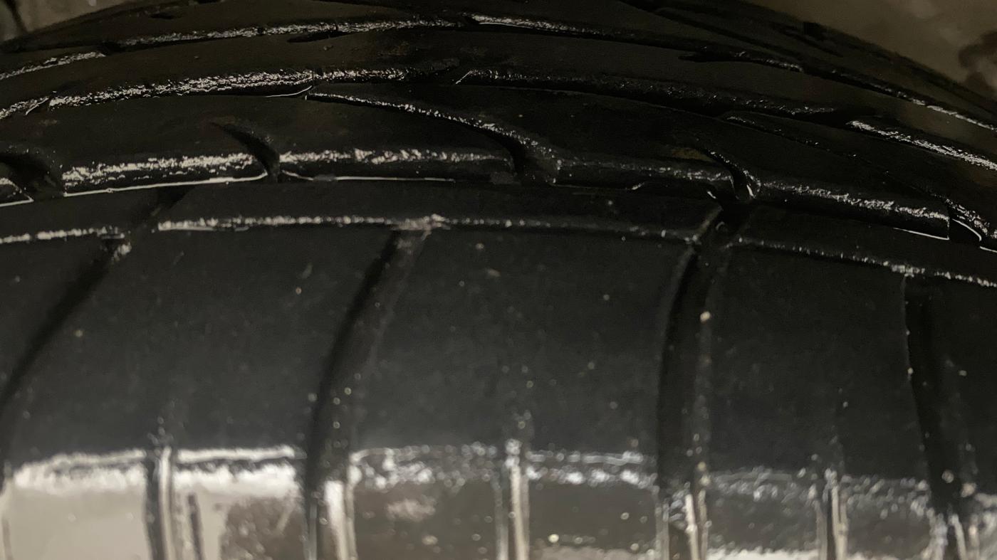 2017 Hyundai Creta SX PLUS AT 1.6 PETROL, Petrol, Automatic, 73,438 km, Left Front Tyre Tread