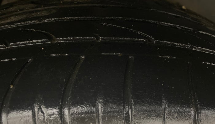 2017 Hyundai Creta SX PLUS AT 1.6 PETROL, Petrol, Automatic, 73,319 km, Right Rear Tyre Tread