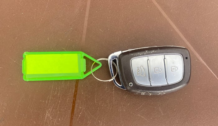 2017 Hyundai Creta SX PLUS AT 1.6 PETROL, Petrol, Automatic, 73,319 km, Key Close Up