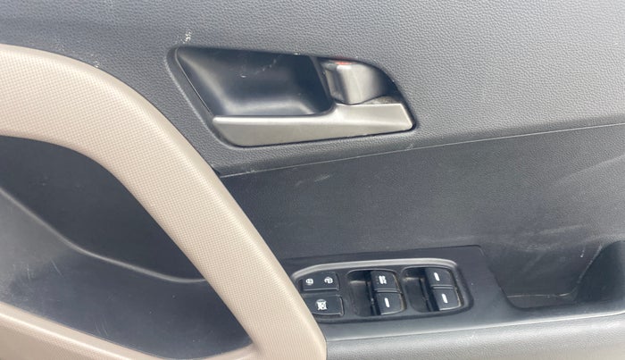 2017 Hyundai Creta SX PLUS AT 1.6 PETROL, Petrol, Automatic, 73,319 km, Driver Side Door Panels Control