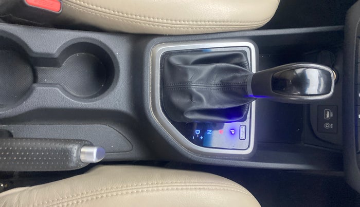 2017 Hyundai Creta SX PLUS AT 1.6 PETROL, Petrol, Automatic, 73,319 km, Gear Lever