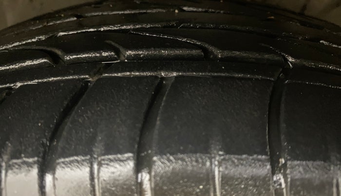 2017 Hyundai Creta SX PLUS AT 1.6 PETROL, Petrol, Automatic, 73,319 km, Right Front Tyre Tread