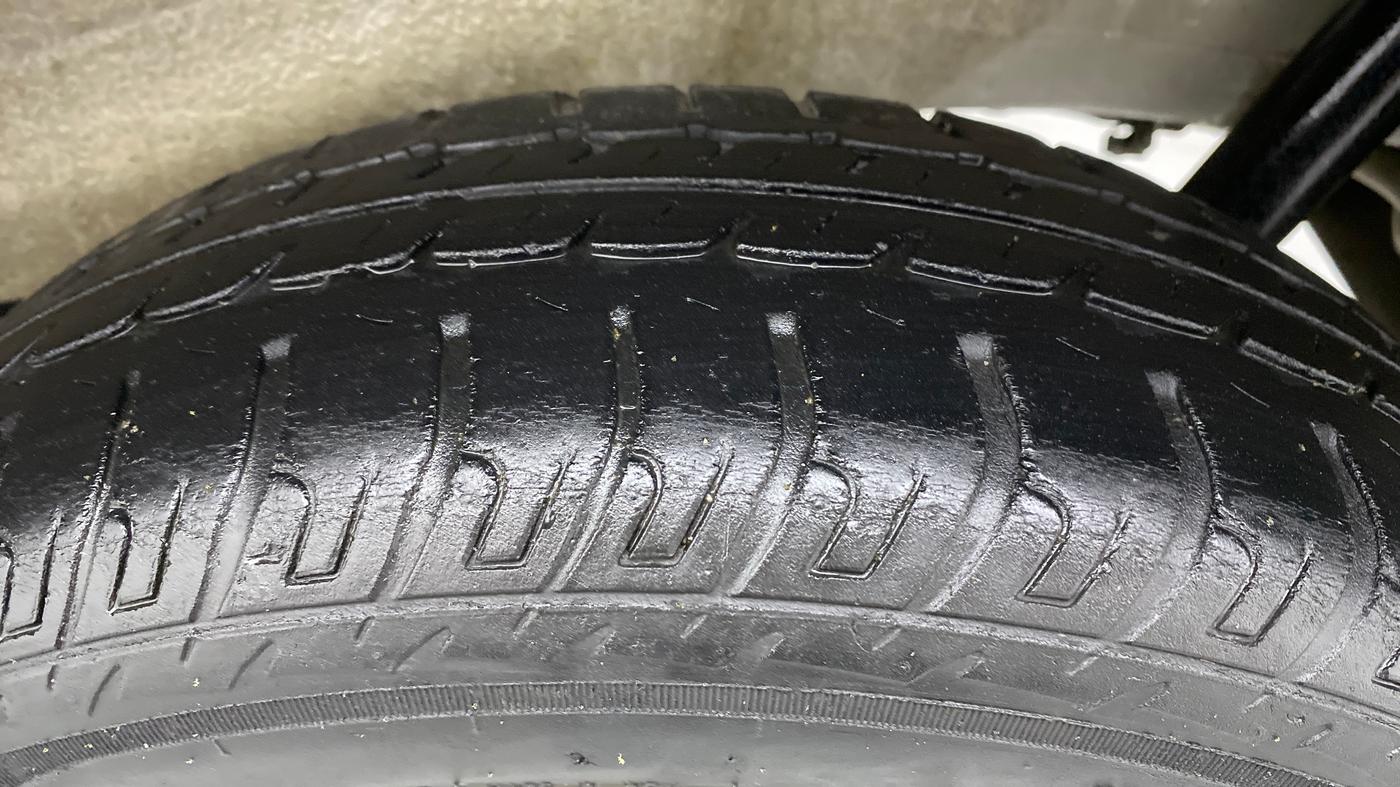 2018 Maruti Wagon R 1.0 VXI AMT, Petrol, Automatic, 39,068 km, Left Rear Tyre Tread