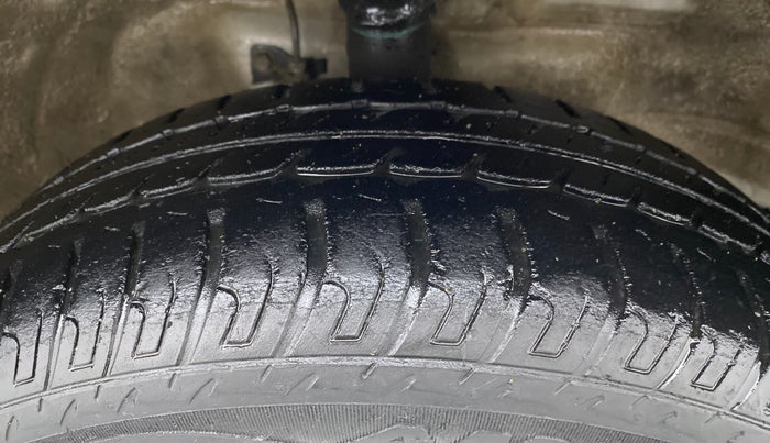 2018 Maruti Wagon R 1.0 VXI AMT, Petrol, Automatic, 39,068 km, Right Front Tyre Tread