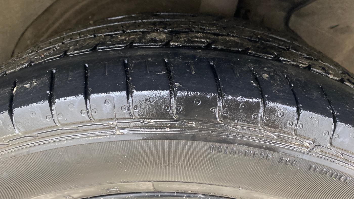 2020 MG HECTOR SMART HYBRID 1.5 PETROL, Petrol, Manual, 16,806 km, Right Front Tyre Tread