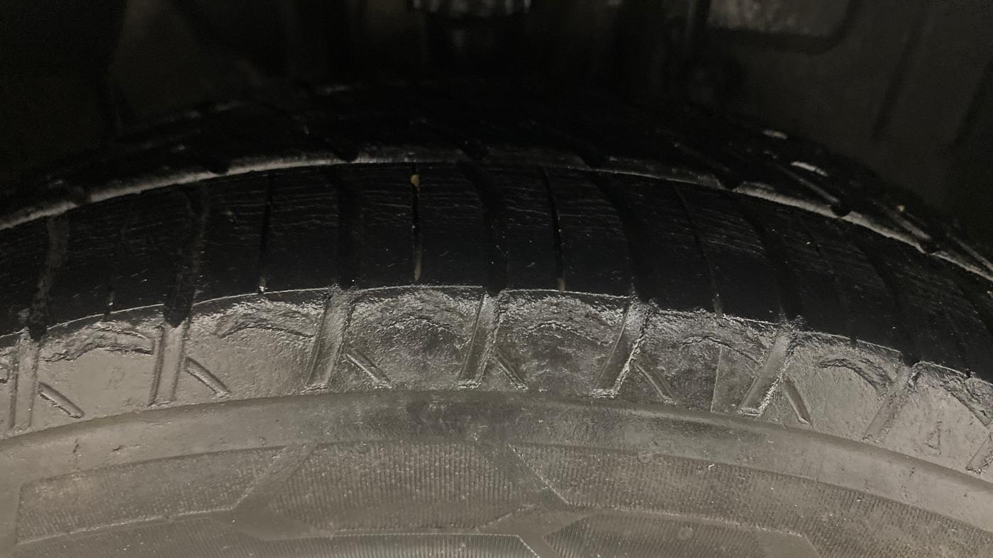 2021 Datsun Redi Go T(O), Petrol, Manual, 60,963 km, Right Front Tyre Tread