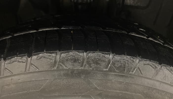2021 Datsun Redi Go T(O), Petrol, Manual, 60,862 km, Right Front Tyre Tread