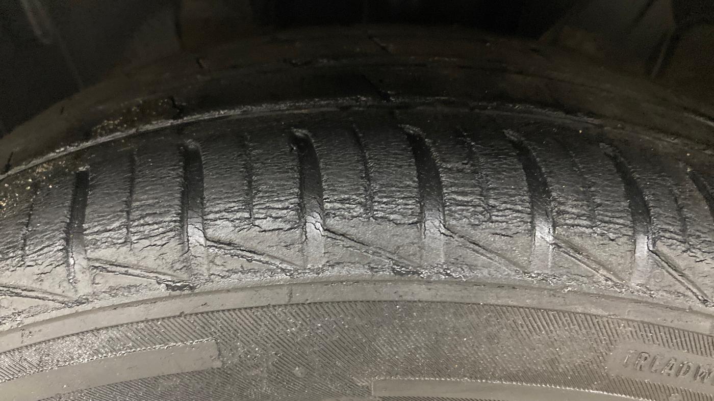 2021 Datsun Redi Go T(O), Petrol, Manual, 60,963 km, Left Front Tyre Tread