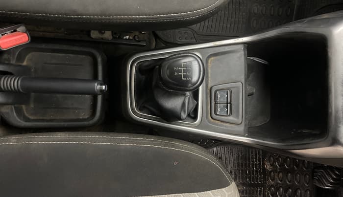 2021 Datsun Redi Go T(O), Petrol, Manual, 60,862 km, Gear Lever