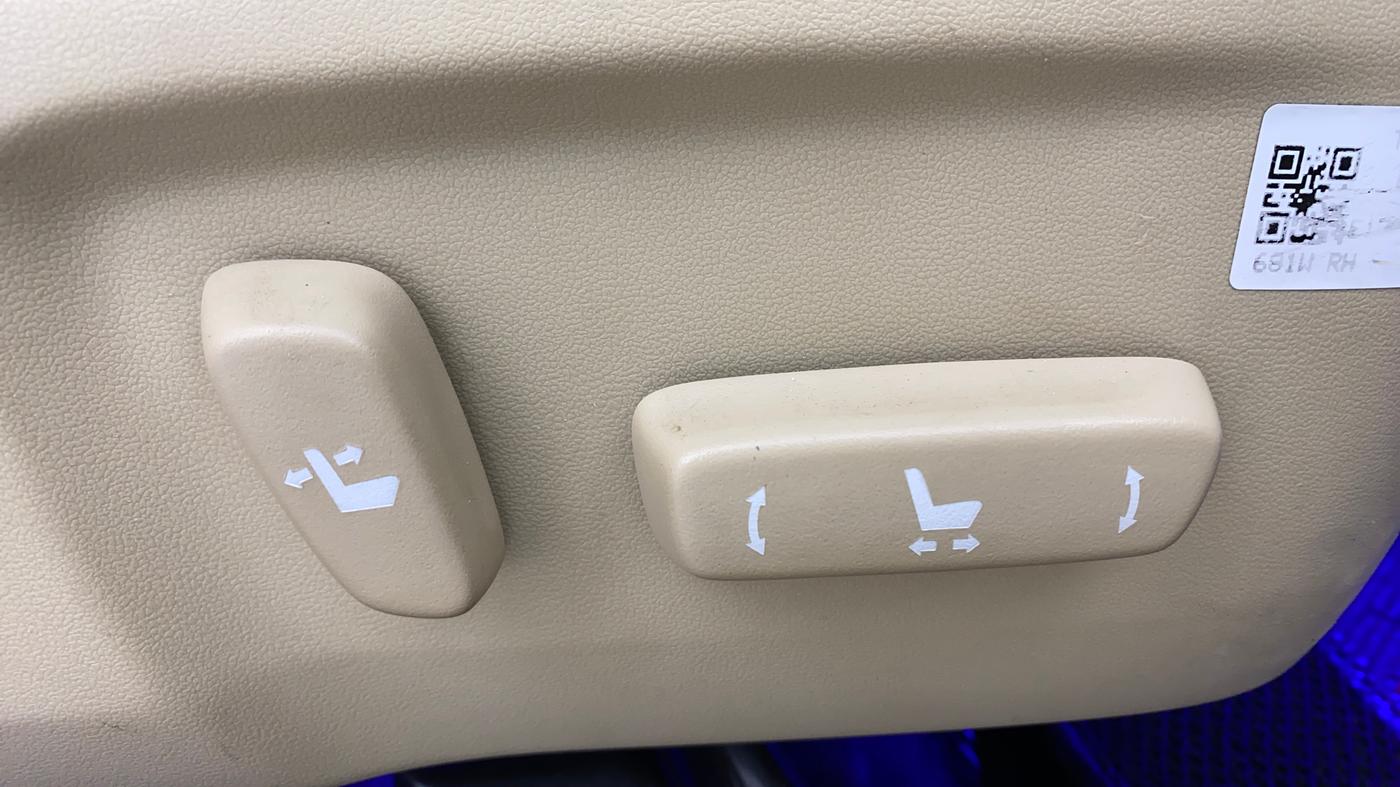 2020 Toyota YARIS VX CVT, Petrol, Automatic, 50,620 km, Driver Side Adjustment Panel