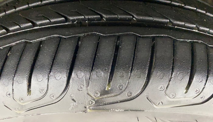 2020 Toyota YARIS VX CVT, Petrol, Automatic, 50,486 km, Left Front Tyre Tread