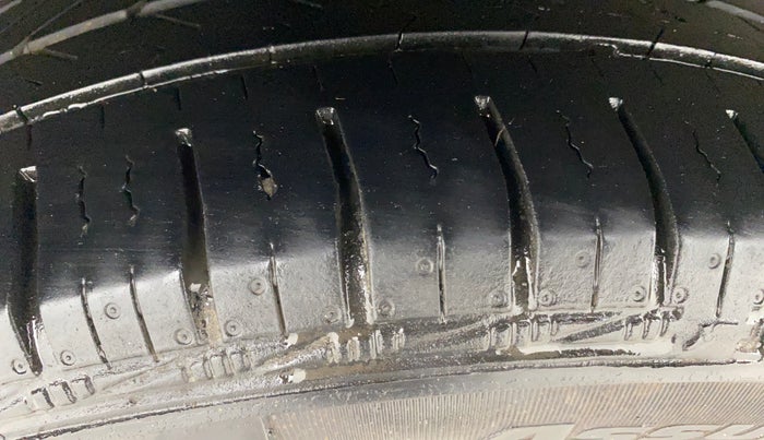 2020 Honda Amaze 1.2L I-VTEC S, Petrol, Manual, 56,465 km, Right Rear Tyre Tread