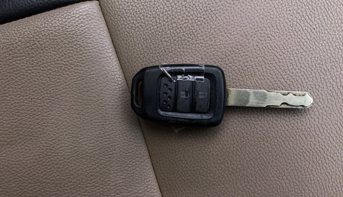 2020 Honda Amaze 1.2L I-VTEC S, Petrol, Manual, 56,465 km, Key Close Up