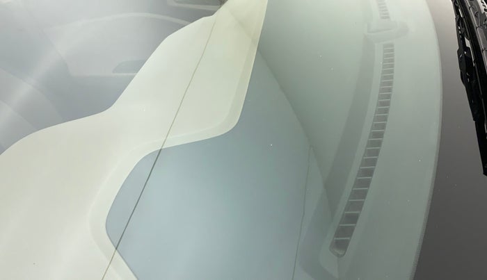 2015 Hyundai Elite i20 MAGNA 1.2, Petrol, Manual, 36,984 km, Front windshield - Minor spot on windshield