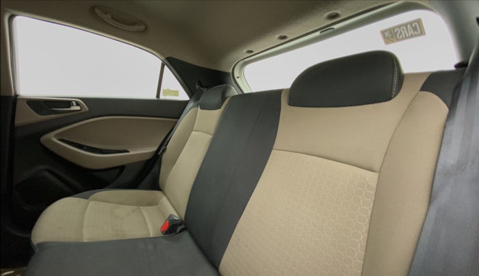 2015 Hyundai Elite i20 MAGNA 1.2, Petrol, Manual, 36,984 km, Right Side Rear Door Cabin