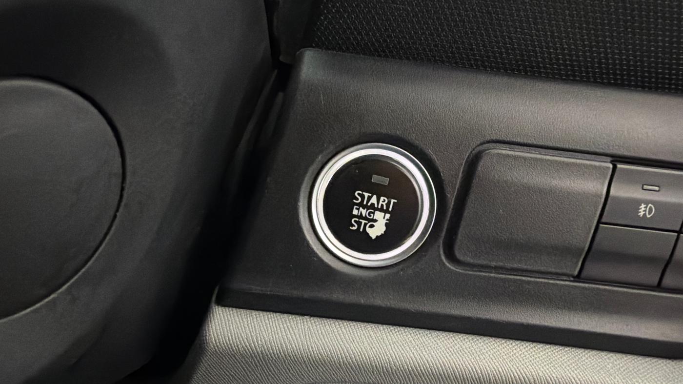 2020 Tata ALTROZ XZ PETROL, Petrol, Manual, 61,972 km, Keyless Start/ Stop Button