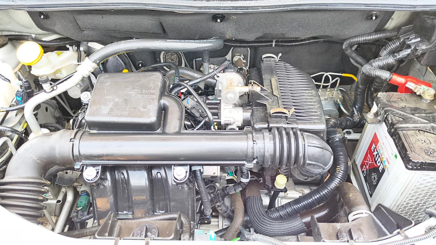 2024 Nissan MAGNITE  XE AMT EZ Shift, Petrol, Automatic, 7,161 km, Engine View