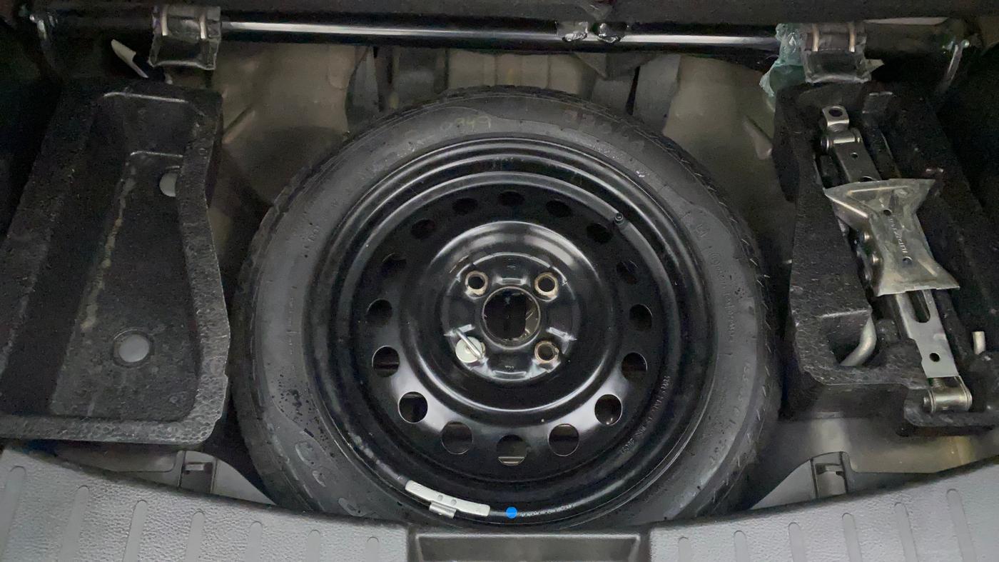 2016 Maruti Wagon R 1.0 VXI AMT, Petrol, Automatic, 27,734 km, Spare Tyre